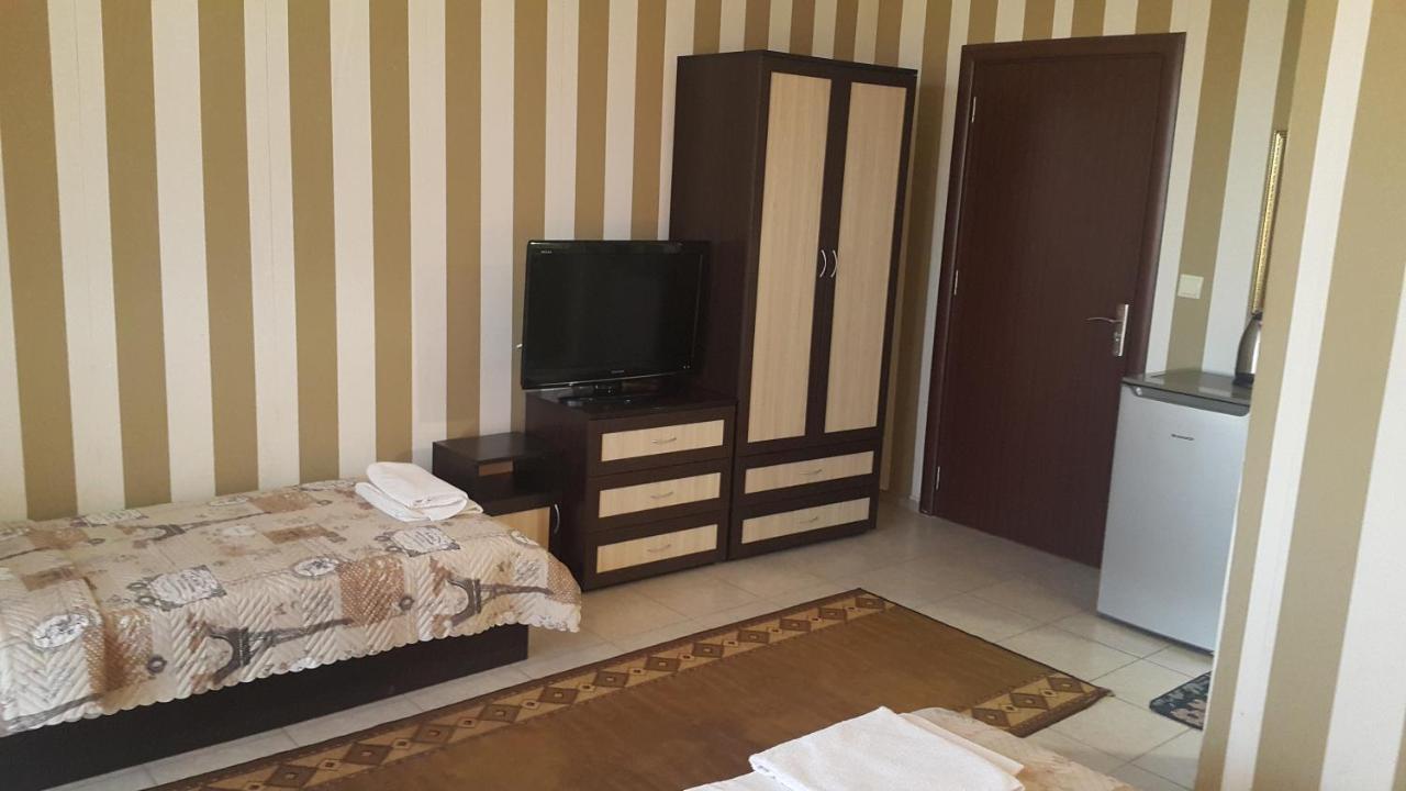 На Гости При Силвия Obzor Extérieur photo